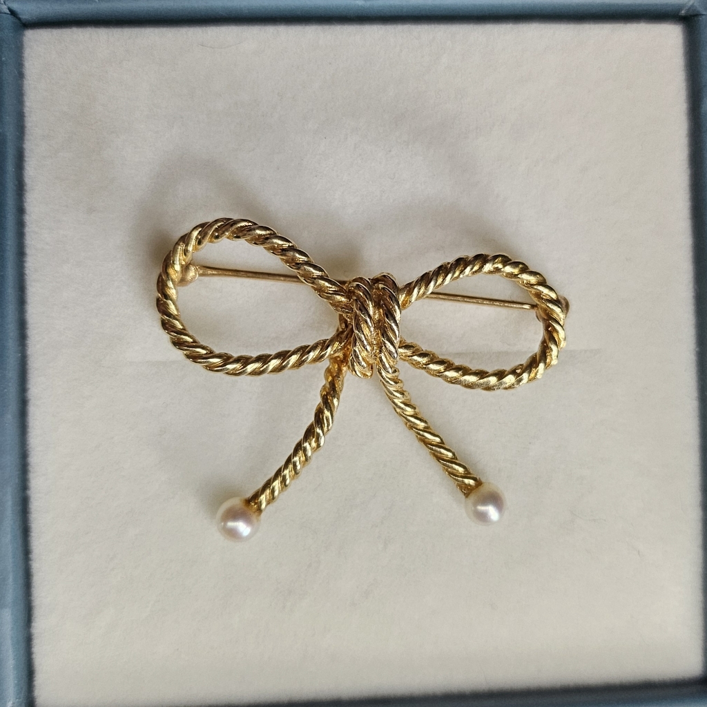 14k Ribbon Bow Pin/ Brooch With Pearls